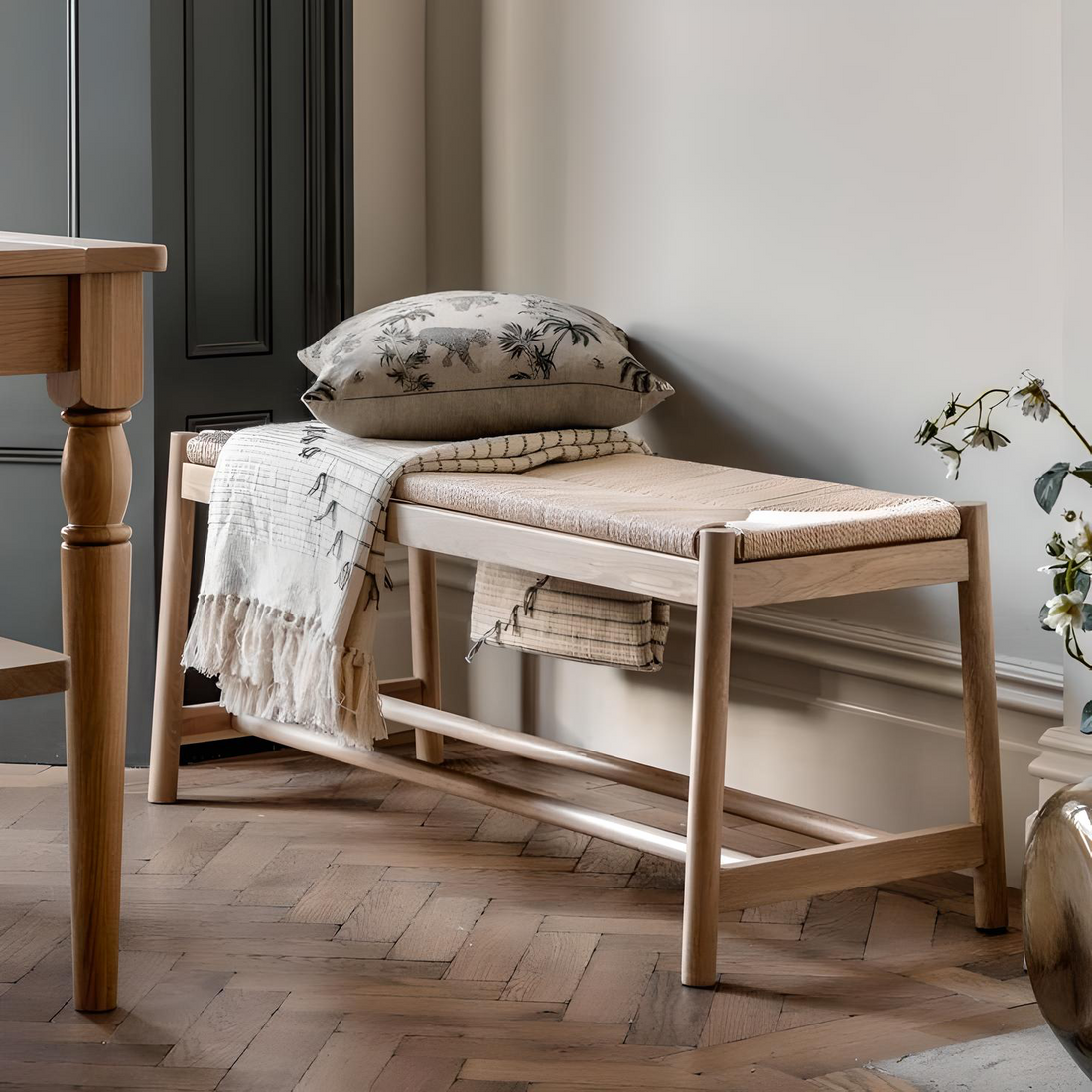 Scandi Serenity: Crafting Warm Minimalism for Your Urban Retreat